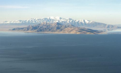 Flyover photos show current state of Great Salt Lake