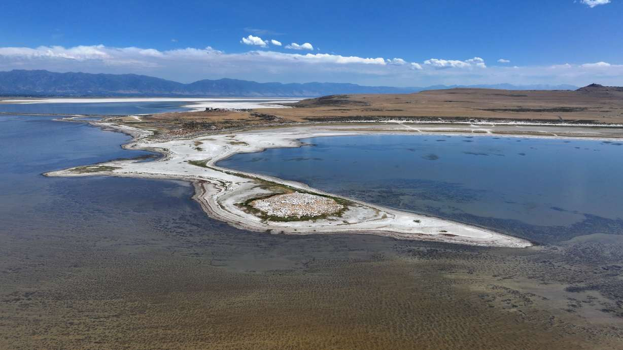 The Great Salt Lake and Antelope Island on July 29. The Great Salt Lake appears to have started its annual winter gains early after a rainy October, but state officials say the lake faces an uncertain winter and a long road to recovery ahead.  The Great Salt Lake and Antelope Island on July 29. The Great Salt Lake appears to have started its annual winter gains early after a rainy October, but state officials say the lake faces an uncertain winter and a long road to recovery ahead. (Kristin Murphy, Deseret News)