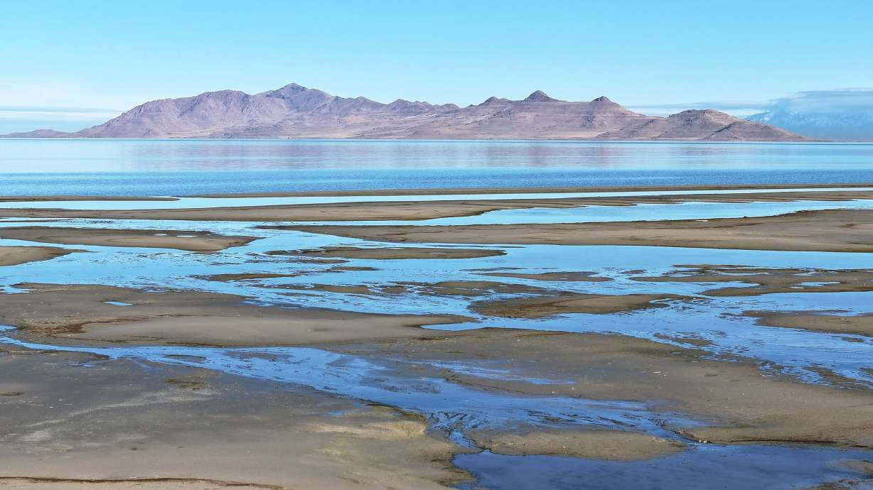 Water levels at the Great Salt Lake are very low in Magna on Jan. 6. A proposed bill unveiled on Tuesday seeks to match a philanthropic effort to raise $200 million for Great Salt Lake solutions, but a state agency is unsure about its chances.  Water levels at the Great Salt Lake are very low in Magna on Jan. 6. A proposed bill unveiled on Tuesday seeks to match a philanthropic effort to raise $200 million for Great Salt Lake solutions, but a state agency is unsure about its chances. (Scott G Winterton, Deseret News )