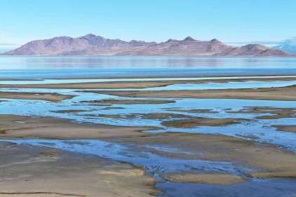 Water levels at the Great Salt Lake are very low in Magna on Jan. 6. A proposed bill unveiled on Tuesday seeks to match a philanthropic effort to raise $200 million for Great Salt Lake solutions, but a state agency is unsure about its chances.  Water levels at the Great Salt Lake are very low in Magna on Jan. 6. A proposed bill unveiled on Tuesday seeks to match a philanthropic effort to raise $200 million for Great Salt Lake solutions, but a state agency is unsure about its chances. (Scott G Winterton, Deseret News )