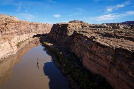 (Bethany Baker | The Salt Lake Tribune) The Colorado River near the Hite Overlook near Bullfrog on Wednesday, Dec. 18, 2024.